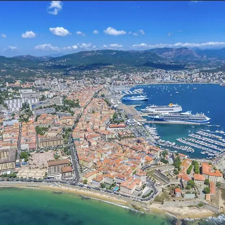 Toit Terrasse Centre Historique شقة *